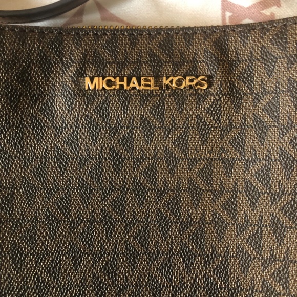 Michael Kors Nicole triple compartment crossbody - Picture 3 of 4